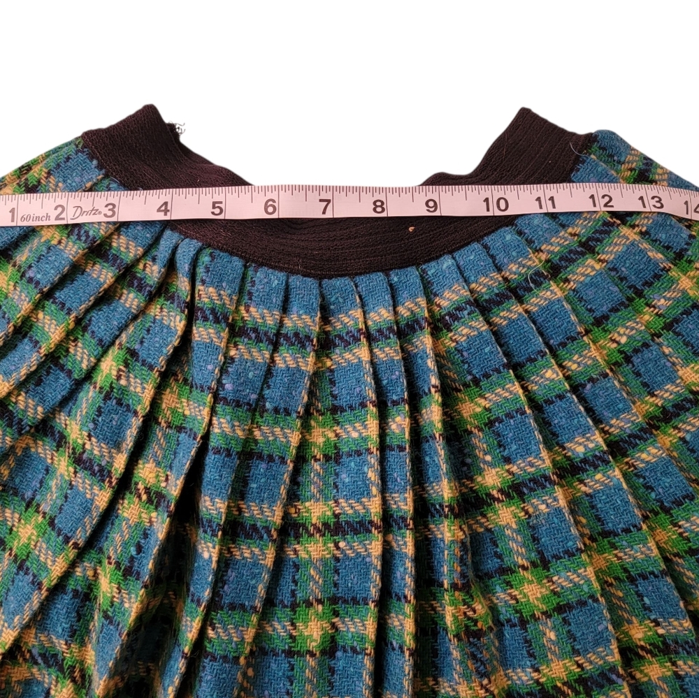Vintage Handmade Plaid Pleated Skirt - Blue and Green - Picture 3 of 3